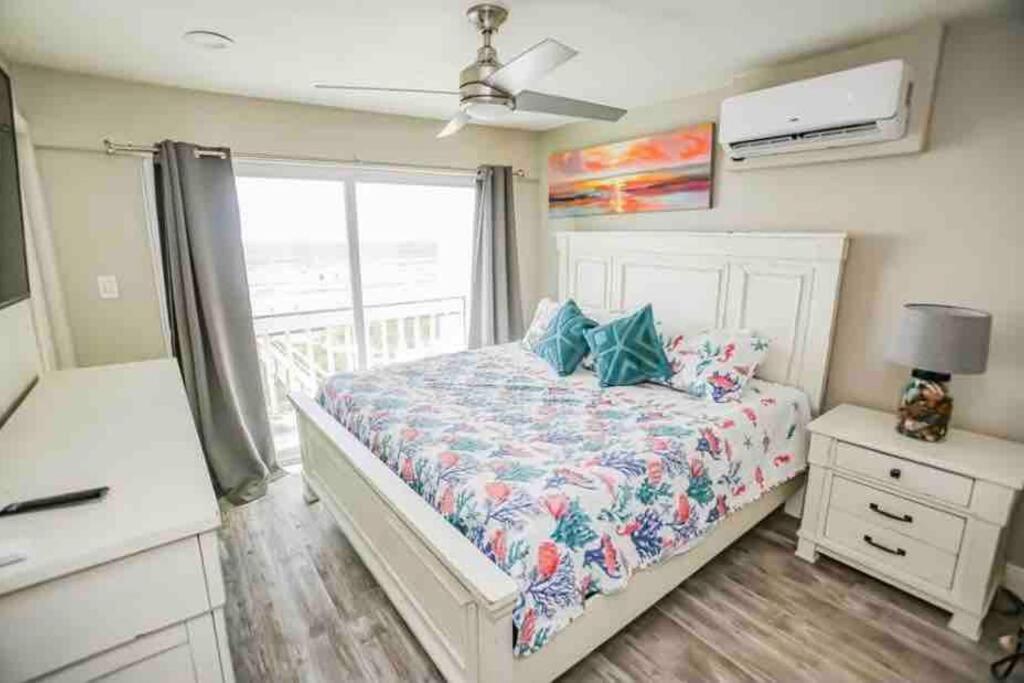 Beachfront Retreat! 3 Steps To Walkover! Surfside Beach Luaran gambar