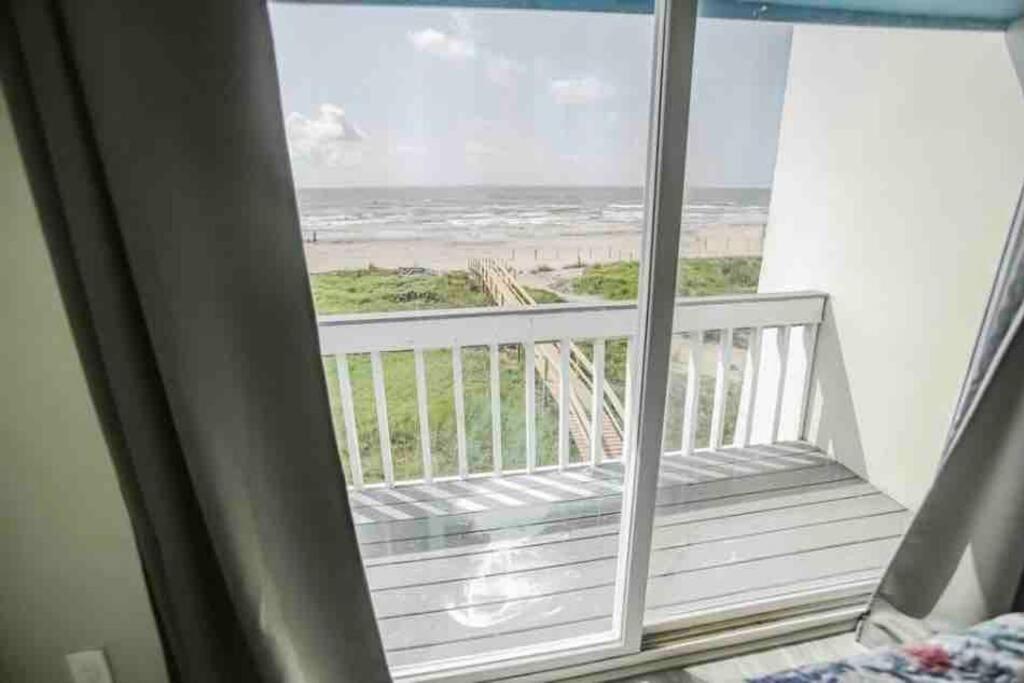 Beachfront Retreat! 3 Steps To Walkover! Surfside Beach Luaran gambar
