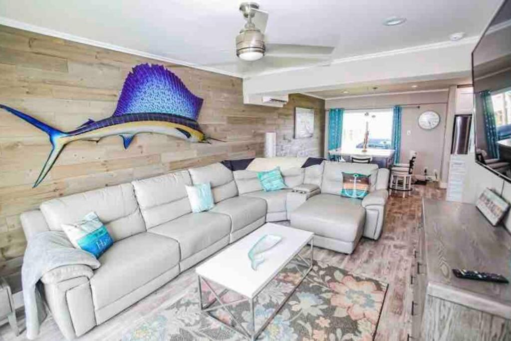 Beachfront Retreat! 3 Steps To Walkover! Surfside Beach Luaran gambar